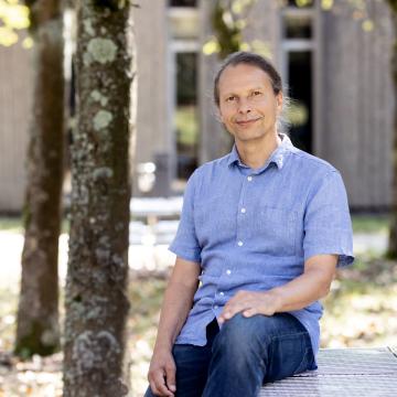 Prof. Dr. Tibor Neugebauer